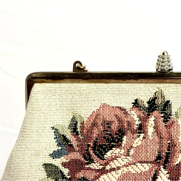 Verdi Mid-Century Vintage Floral Embroidered Bag GUC w/ Gold Tone Chain - Picture 5 of 14